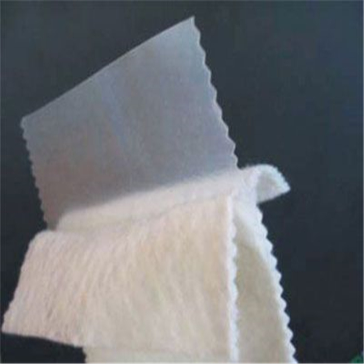 復合土工膜施工的注意事項有哪些？